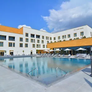 Mk Tirana 5*, Tirana Albanien