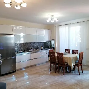  Apartament Center