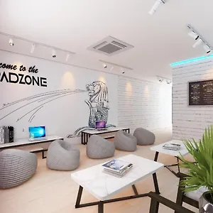 Radzone Hostal Singapur