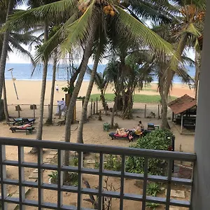 Dephani Hotel Negombo